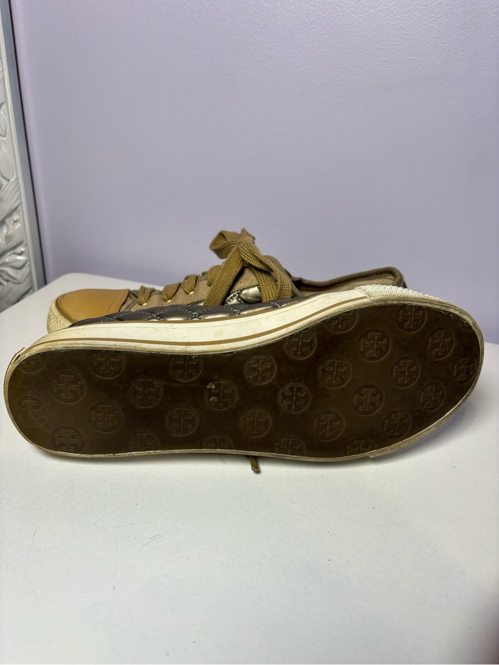 Tory Burch Quilted Metallic Taupe Tan Lace-Up Casual Designer Sneakers Size 9.5 - Picture 3 of 4
